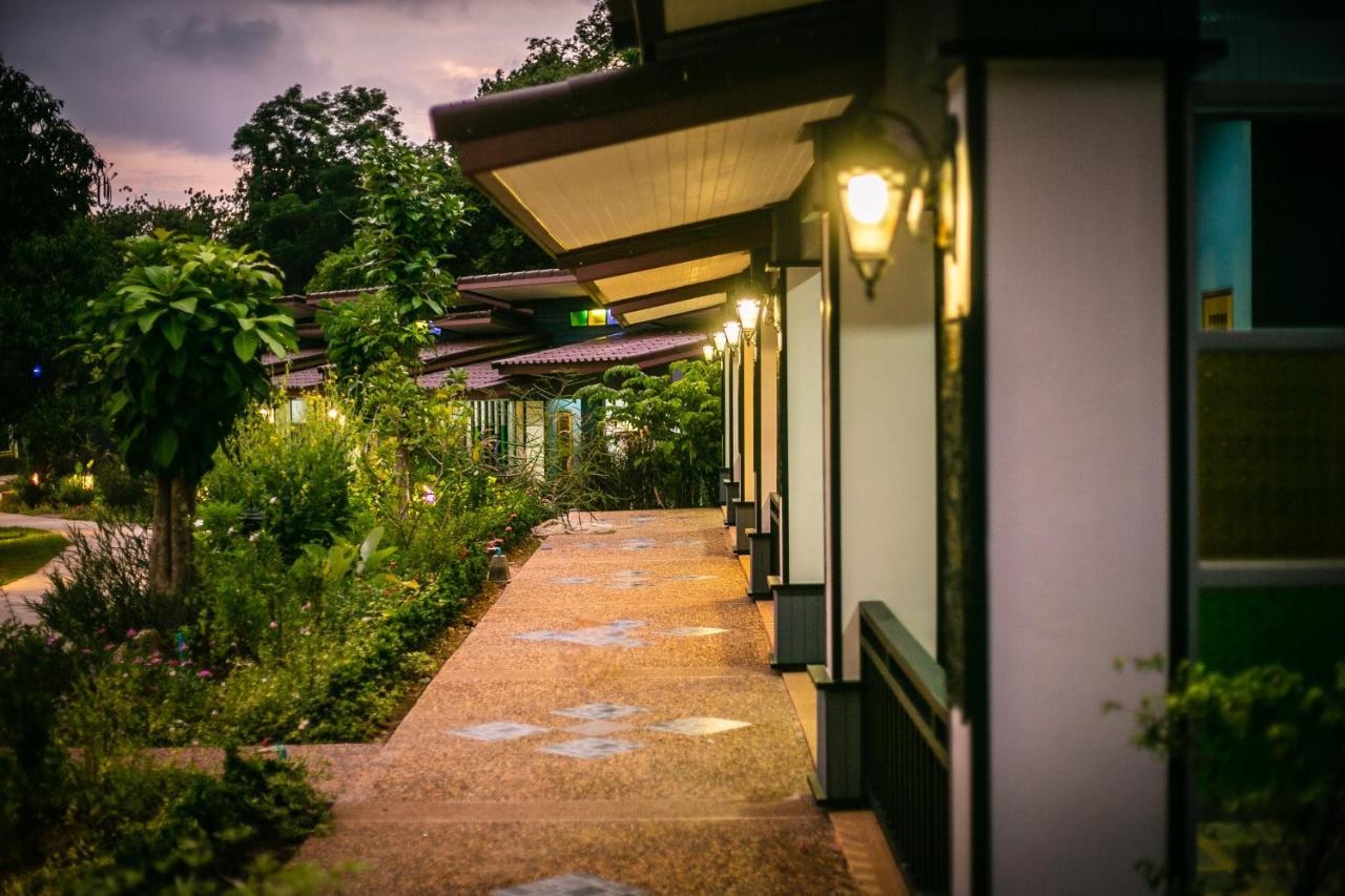 Loft Vintage Chalet Resort Ko Lanta Kültér fotó